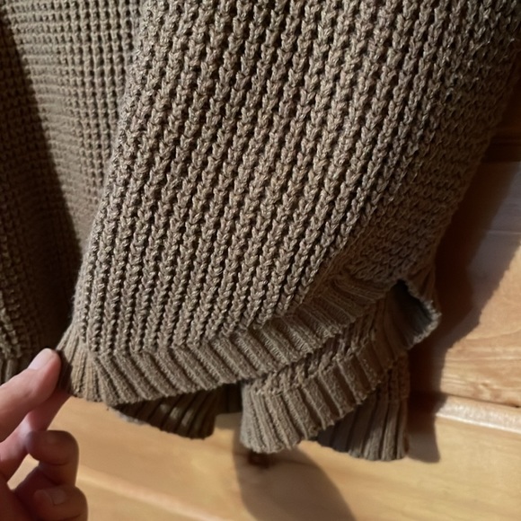 Michael Kors Turtleneck Sweater - Picture 4 of 4